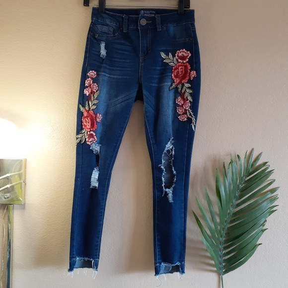 boutique distressed jeans